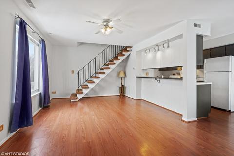 1666 Cornell Dr, Hoffman Estates, IL 60169 photo 2
