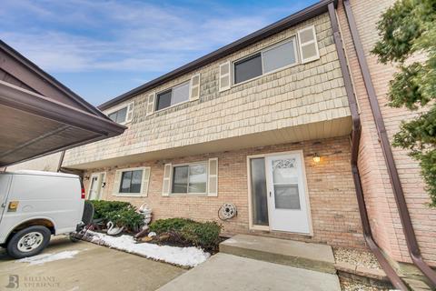 1665 Ottawa Ct, Wheeling, IL 60090 photo 1