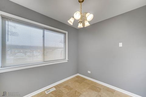 1665 Ottawa Ct, Wheeling, IL 60090 photo 5