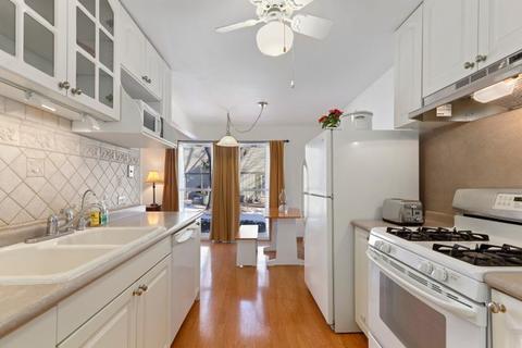 1661 Valley Forge Ct #E, Wheaton, IL 60189 photo 7