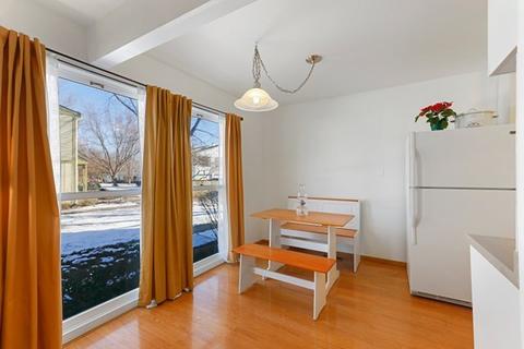 1661 Valley Forge Ct #E, Wheaton, IL 60189 photo 5