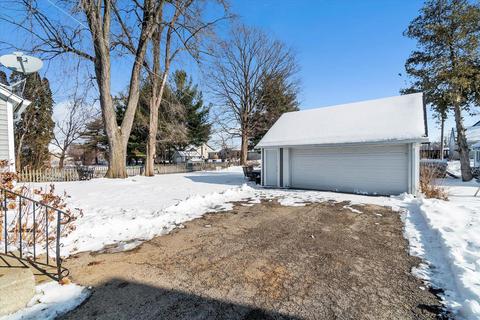 150 Lawrence St, Cherry Valley, IL 61016 photo 2