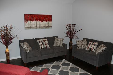 7326 S Champlain Ave, Chicago, IL 60619 photo 4