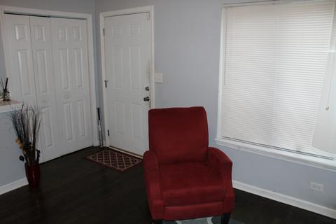 7326 S Champlain Ave, Chicago, IL 60619 photo 5