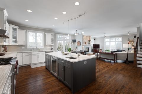 630 N Eagle St, Naperville, IL 60563 photo 8