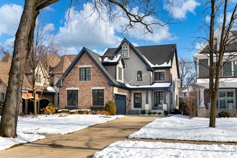 630 N Eagle St, Naperville, IL 60563 photo 2