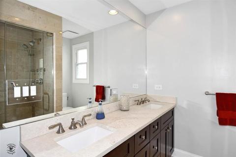222 Ardmore Rd, Des Plaines, IL 60016 photo 18