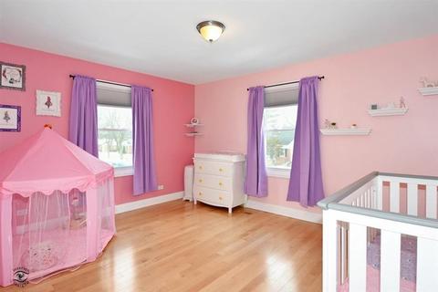 222 Ardmore Rd, Des Plaines, IL 60016 photo 20