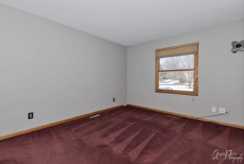 1406 Hillside Ln, Mchenry, IL 60051 photo 10