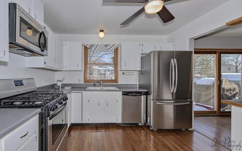 1406 Hillside Ln, Mchenry, IL 60051 photo 7