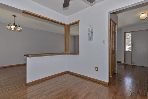 1406 Hillside Ln, Mchenry, IL 60051 photo 8