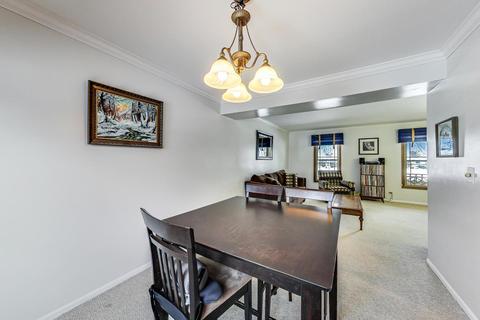 270 S Hickory Ave, Bartlett, IL 60103 photo 11