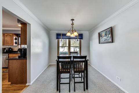 270 S Hickory Ave, Bartlett, IL 60103 photo 10