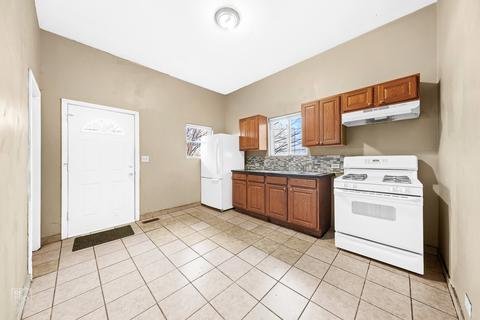 7016 S Eberhart Ave, Chicago, IL 60637 photo 3