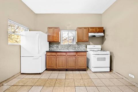 7016 S Eberhart Ave, Chicago, IL 60637 photo 4