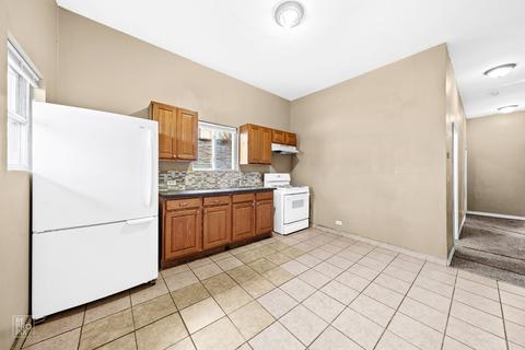 7016 S Eberhart Ave, Chicago, IL 60637 photo 5