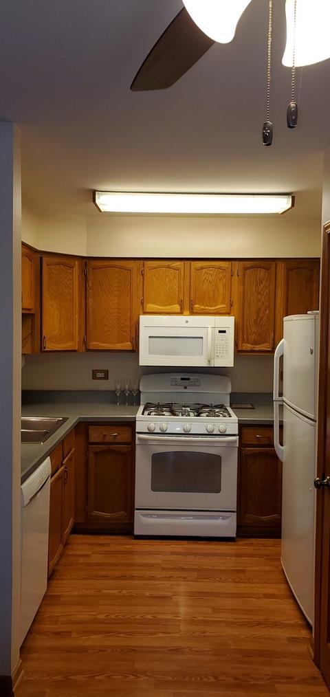 4601 Olmstead Dr, Hoffman Estates, IL 60192 photo 9