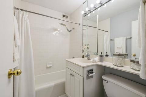 33 E Cedar St #18H, Chicago, IL 60611 photo 11