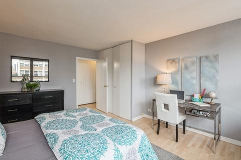 33 E Cedar St #18H, Chicago, IL 60611 photo 9
