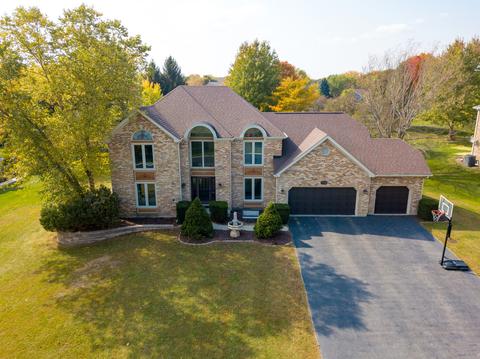712 Greens View Dr, Algonquin, IL 60102 photo 2