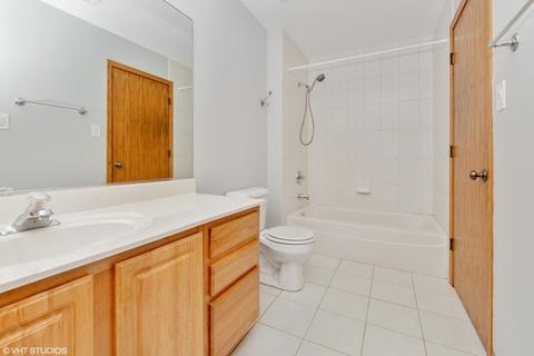 7956 S Roberts Rd, Bridgeview, IL 60455 photo 16