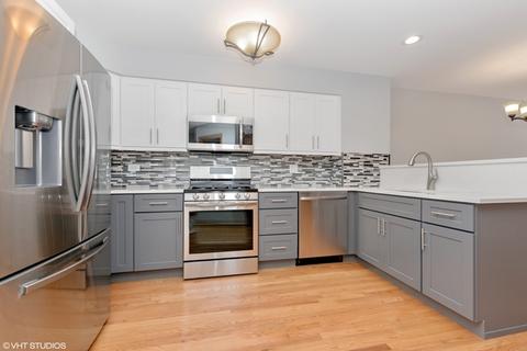 7956 S Roberts Rd, Bridgeview, IL 60455 photo 4