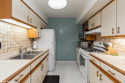 615 Nelson Ln, Des Plaines, IL 60016 photo 4