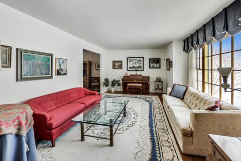 246 Coachmaker Dr, Northbrook, IL 60062 photo 5