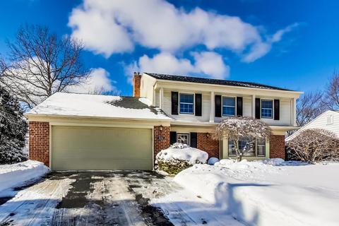 246 Coachmaker Dr, Northbrook, IL 60062 photo 1