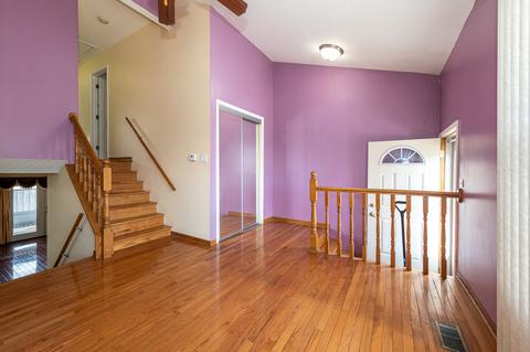 389 Dover Ln, Des Plaines, IL 60018 photo 4