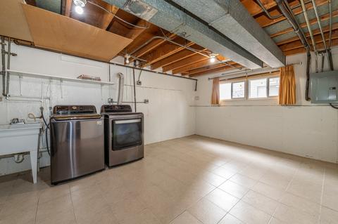 389 Dover Ln, Des Plaines, IL 60018 photo 12