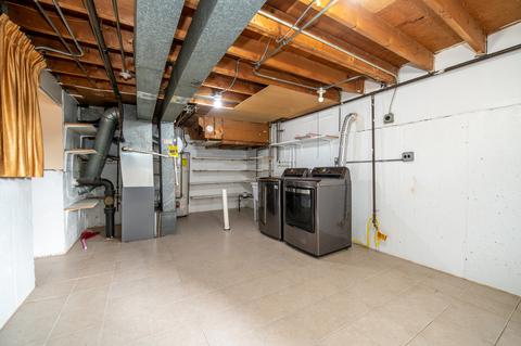 389 Dover Ln, Des Plaines, IL 60018 photo 13