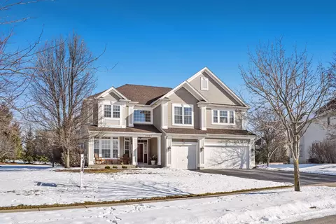 1397 Maple Cir, West Dundee, IL 60118 photo 1