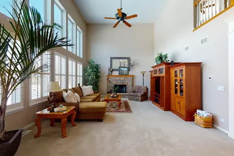 1397 Maple Cir, West Dundee, IL 60118 photo 3