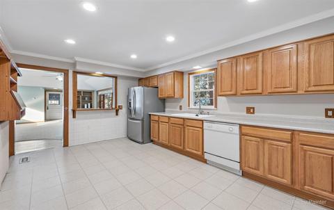 403 N Commonwealth Ave, Elgin, IL 60123 photo 11