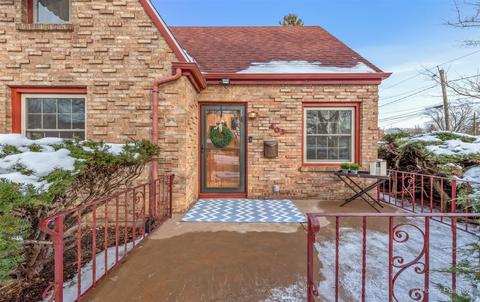 403 N Commonwealth Ave, Elgin, IL 60123 photo 4