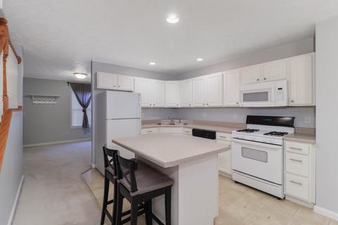 1110 Lockenvitz Ln #3, Bloomington, IL 61704 photo 8