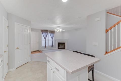 1110 Lockenvitz Ln #3, Bloomington, IL 61704 photo 12