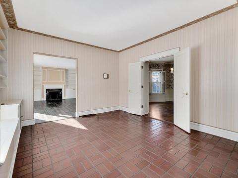 1002 N West St, Wheaton, IL 60187 photo 10