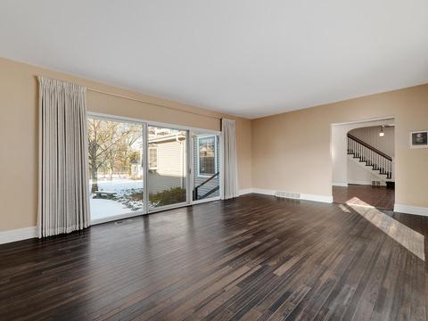 1002 N West St, Wheaton, IL 60187 photo 4