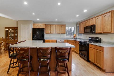 602 W Main St, Downs, IL 61736 photo 3