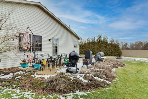 602 W Main St, Downs, IL 61736 photo 31
