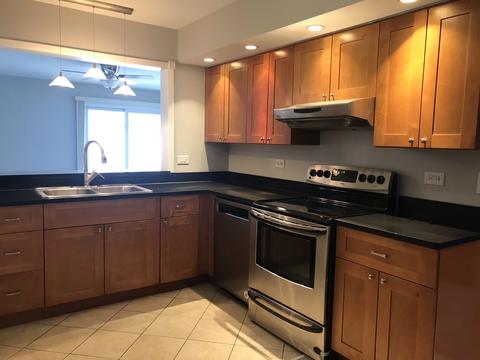 1585 Edgefield Ln, Hoffman Estates, IL 60169 photo 4