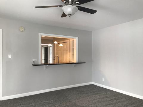 1585 Edgefield Ln, Hoffman Estates, IL 60169 photo 14