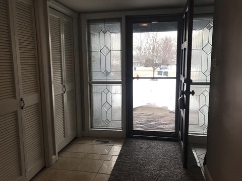 1585 Edgefield Ln, Hoffman Estates, IL 60169 photo 2