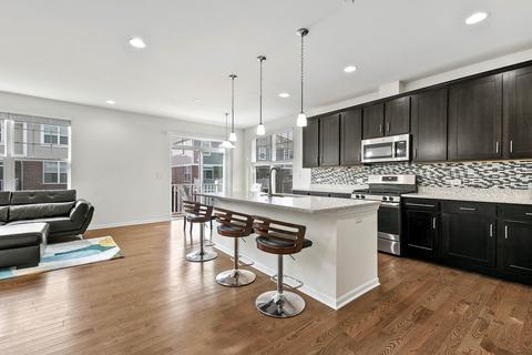 1120 E Bauer Rd, Naperville, IL 60563 photo 3