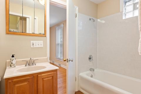 879 Willow Rd, Winnetka, IL 60093 photo 12