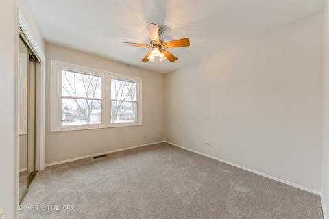 2009 E Parkview Cir, Hoffman Estates, IL 60169 photo 13