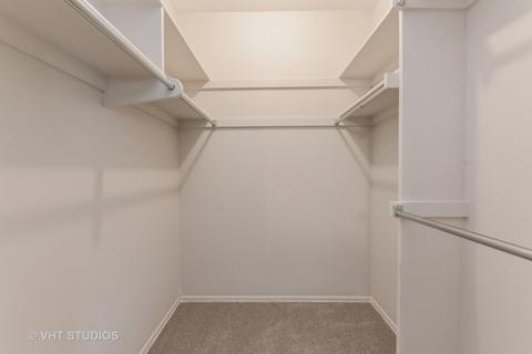 2009 E Parkview Cir, Hoffman Estates, IL 60169 photo 12