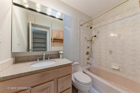 2009 E Parkview Cir, Hoffman Estates, IL 60169 photo 11